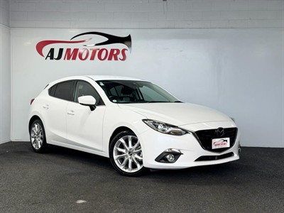 2014 Mazda Axela