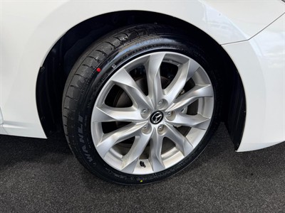 2014 Mazda Axela - Thumbnail