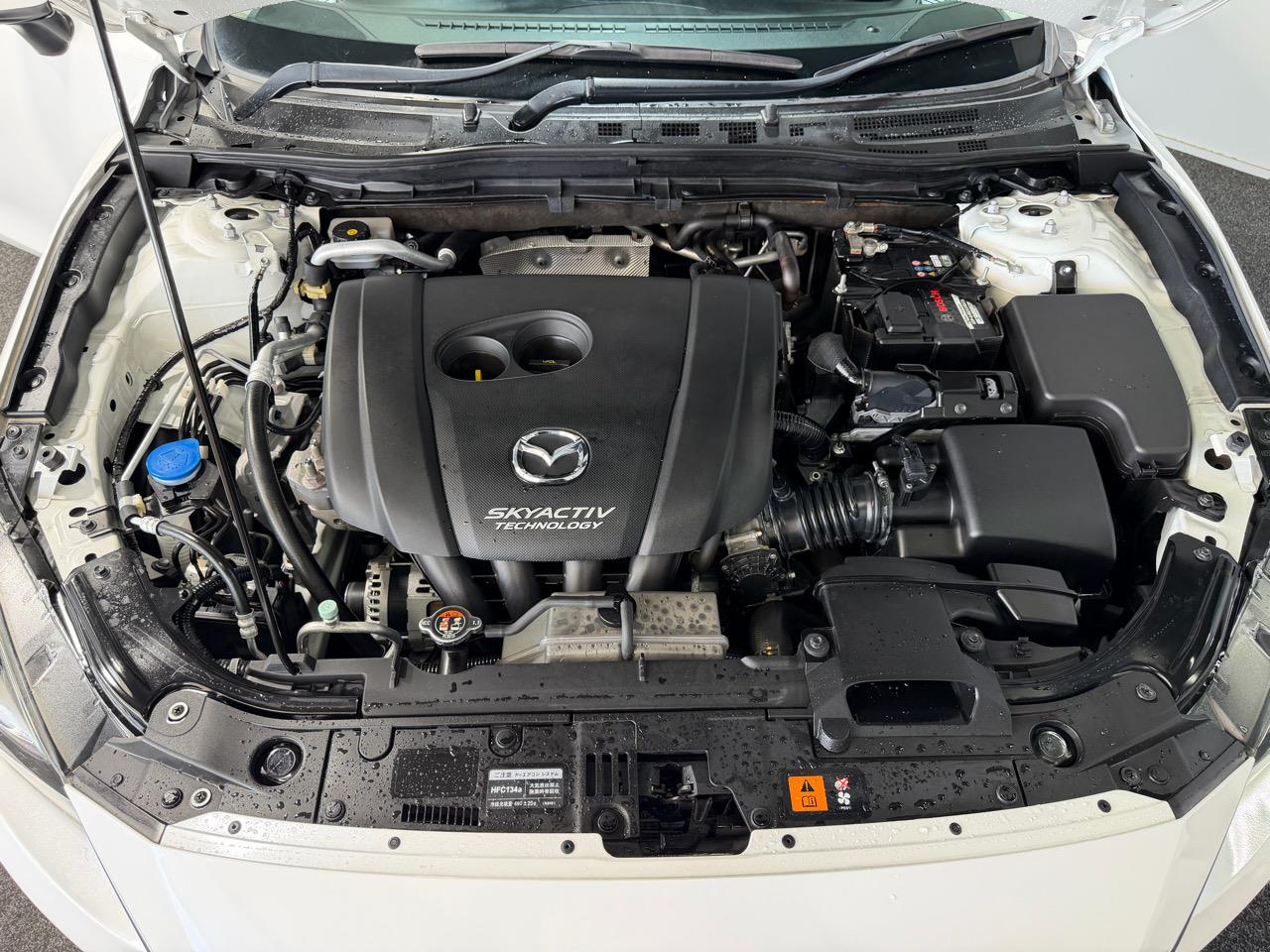 2014 Mazda Axela