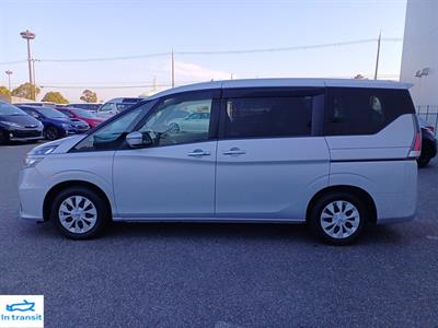 2016 Nissan Serena - Thumbnail