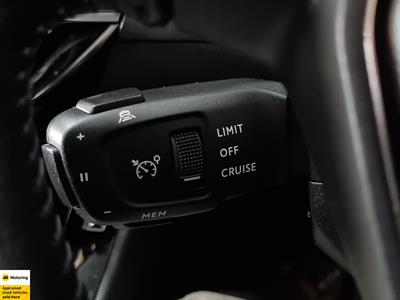 2021 Peugeot e-208 - Thumbnail