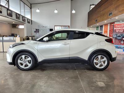 2020 Toyota C-HR - Thumbnail