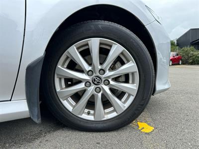 2020 Toyota Camry - Thumbnail