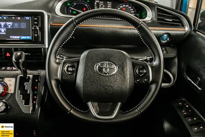 2018 Toyota Sienta - Thumbnail