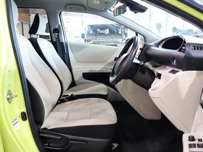 2015 Toyota Sienta - Thumbnail