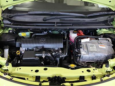 2015 Toyota Sienta - Thumbnail