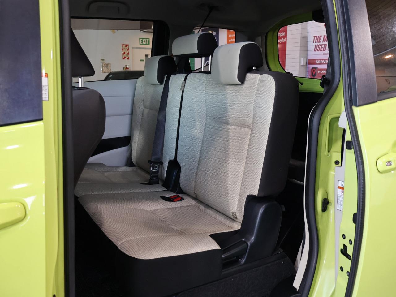 2015 Toyota Sienta