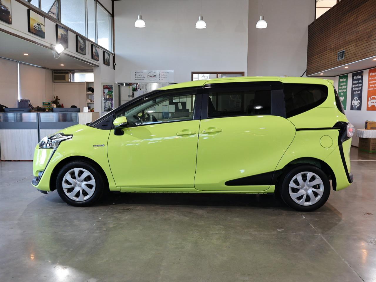 2015 Toyota Sienta