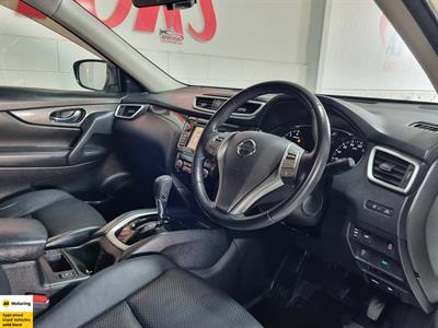 2017 Nissan X-Trail - Thumbnail
