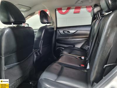 2017 Nissan X-Trail - Thumbnail