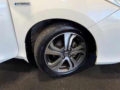 2015 Honda Grace - Thumbnail