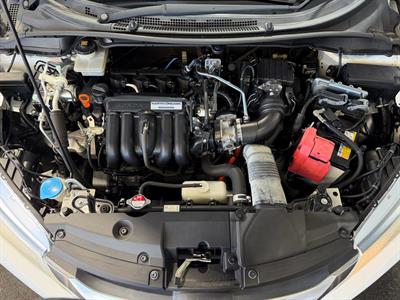 2015 Honda Grace - Thumbnail