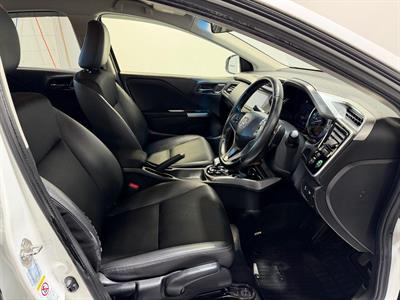 2015 Honda Grace - Thumbnail