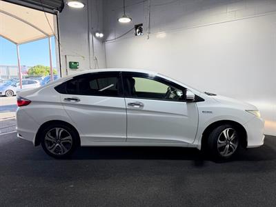 2015 Honda Grace - Thumbnail