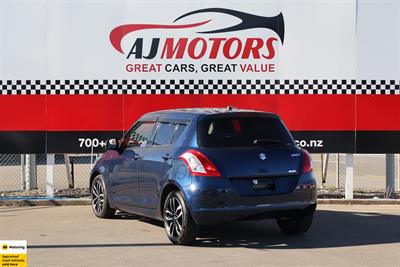 2015 Suzuki Swift - Thumbnail