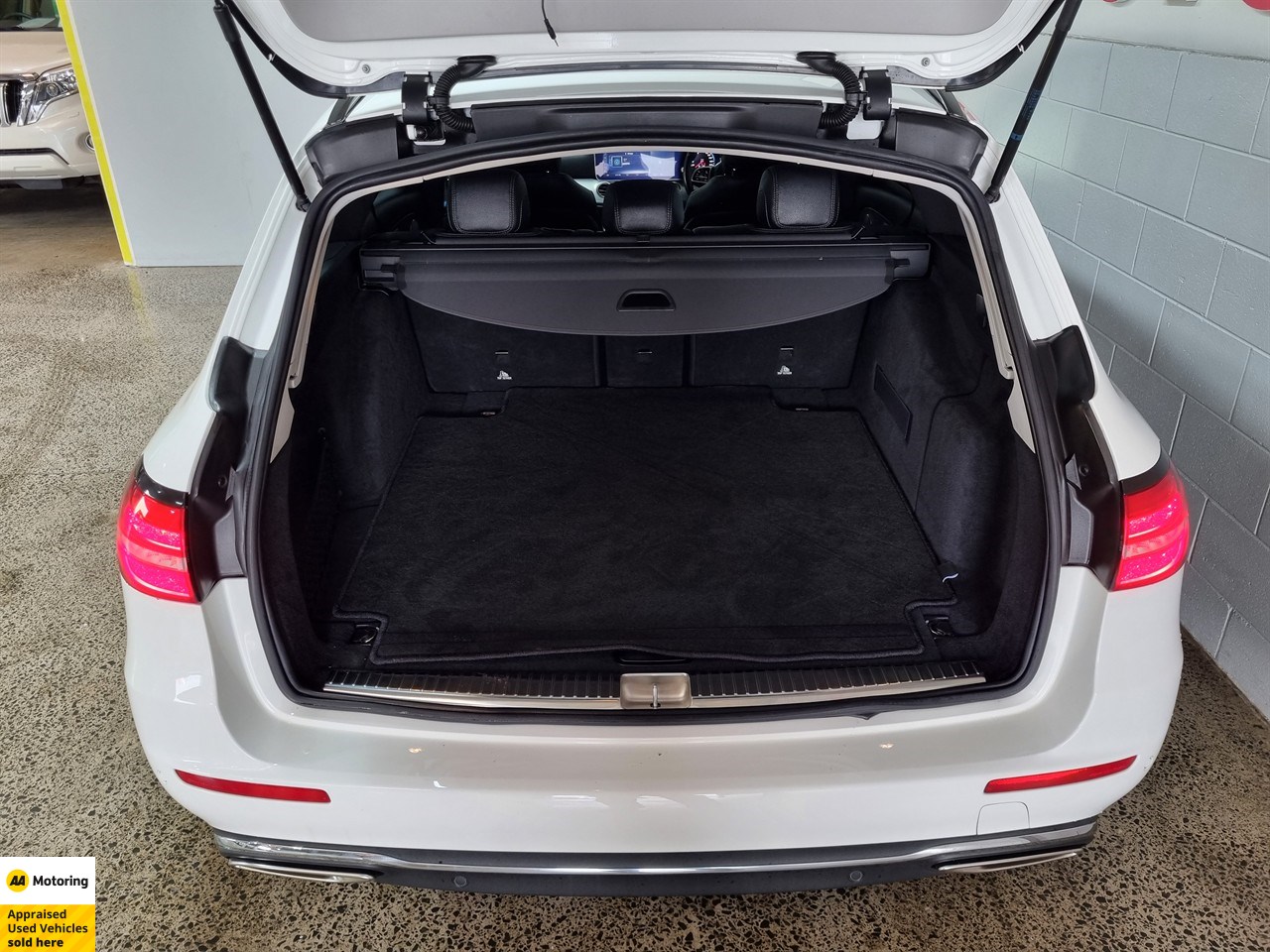 2019 Mercedes-Benz E 200