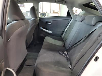 2012 Toyota Prius - Thumbnail