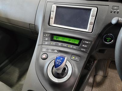 2012 Toyota Prius - Thumbnail