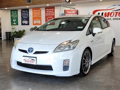 2012 Toyota Prius - Thumbnail