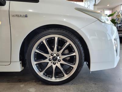 2012 Toyota Prius - Thumbnail