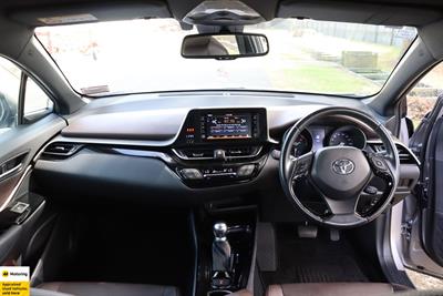 2018 Toyota C-HR - Thumbnail