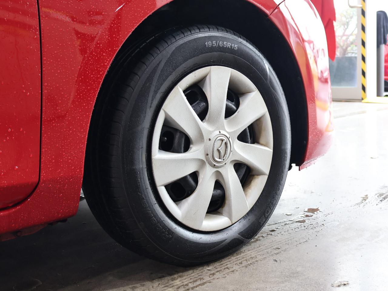 2013 Mazda Axela