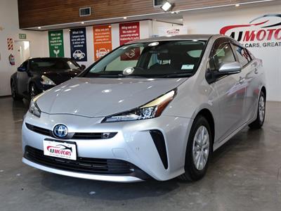 2020 Toyota Prius - Thumbnail