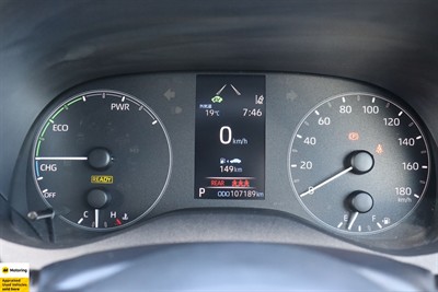 2020 Toyota Yaris - Thumbnail