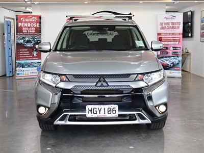 2019 Mitsubishi Outlander - Thumbnail