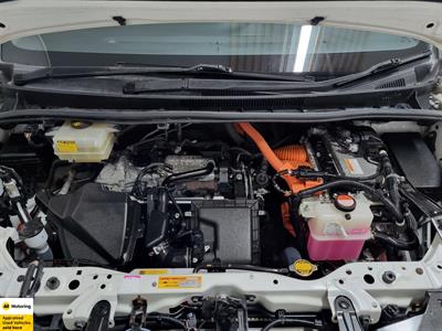 2015 Toyota Noah - Thumbnail