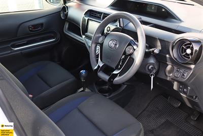 2018 Toyota Aqua - Thumbnail