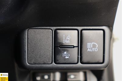 2018 Toyota Aqua - Thumbnail
