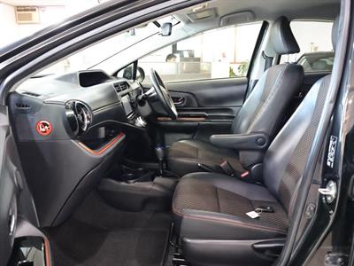 2015 Toyota Aqua - Thumbnail