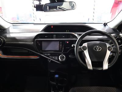 2015 Toyota Aqua - Thumbnail