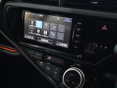 2015 Toyota Aqua - Thumbnail
