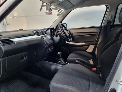 2022 Suzuki Swift - Thumbnail