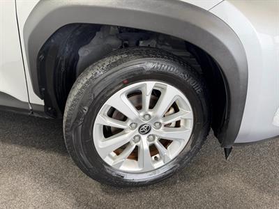 2021 Toyota YARIS CROSS - Thumbnail