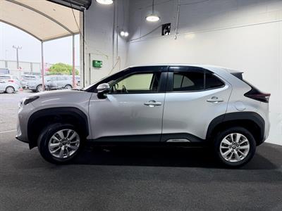 2021 Toyota YARIS CROSS - Thumbnail