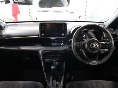 2021 Toyota Yaris - Thumbnail