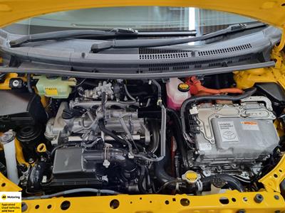 2014 Toyota Aqua - Thumbnail