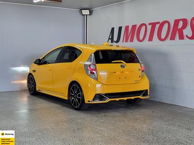 2014 Toyota Aqua - Thumbnail