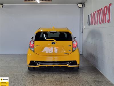 2014 Toyota Aqua - Thumbnail