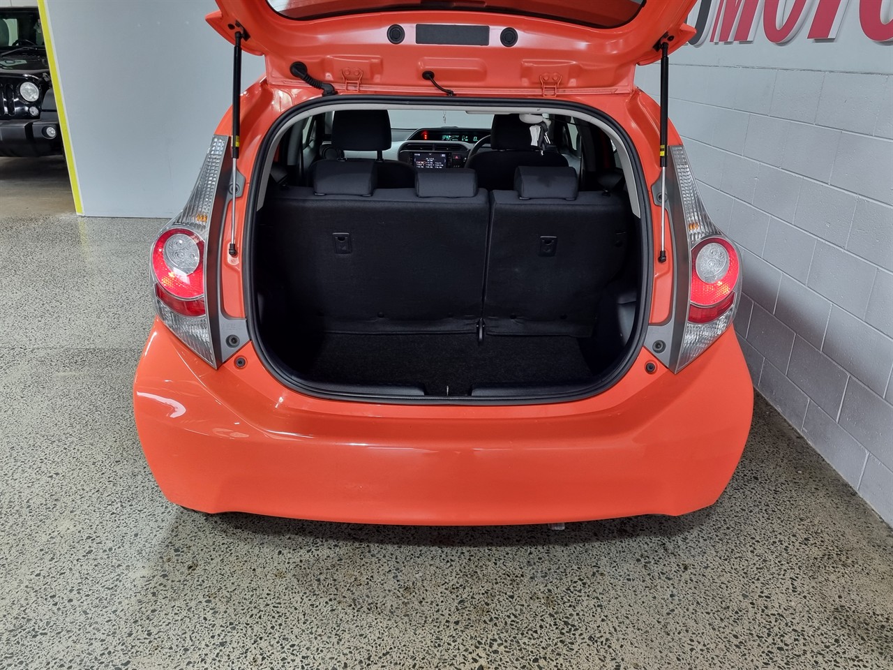 2013 Toyota Aqua