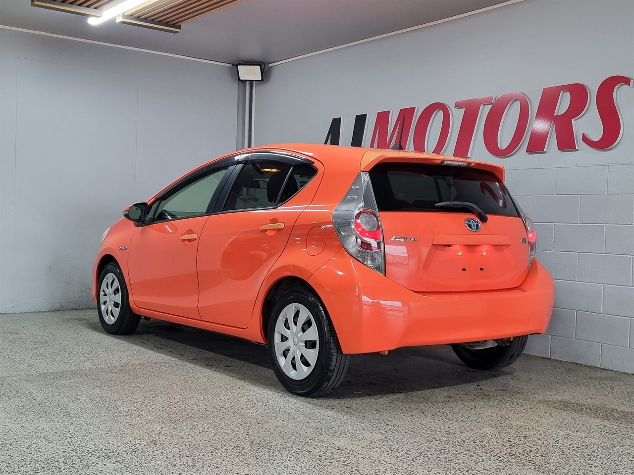 2013 Toyota Aqua