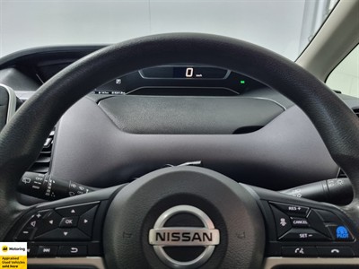 2020 Nissan Serena - Thumbnail