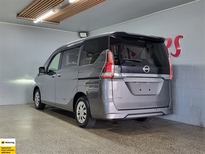 2020 Nissan Serena - Thumbnail