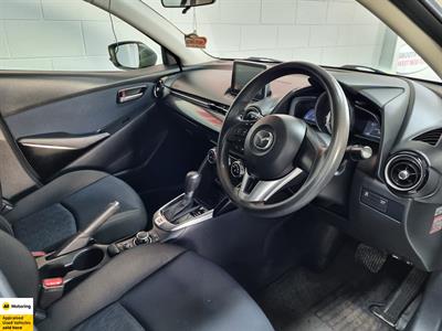2015 Mazda Demio - Thumbnail