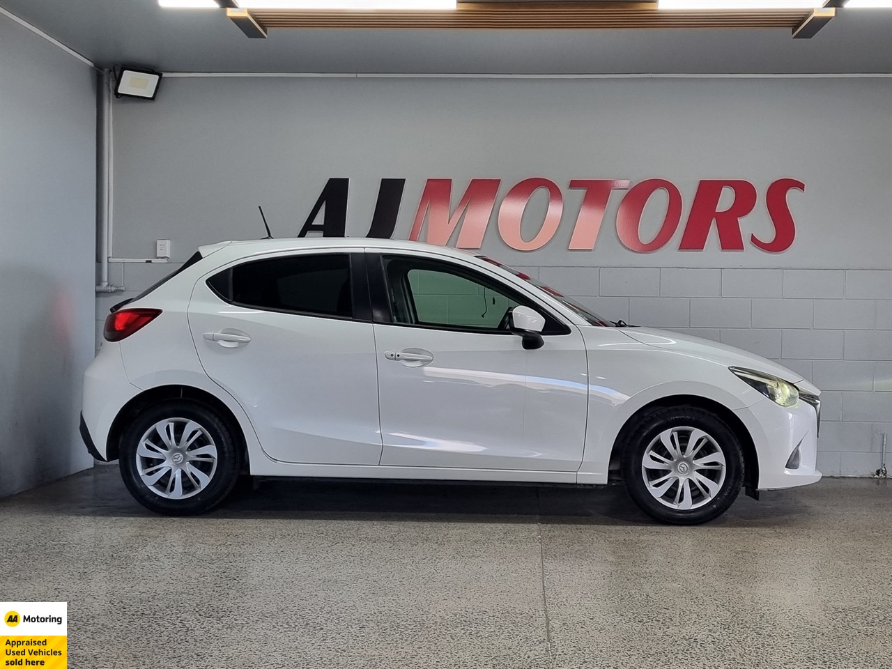 2015 Mazda Demio