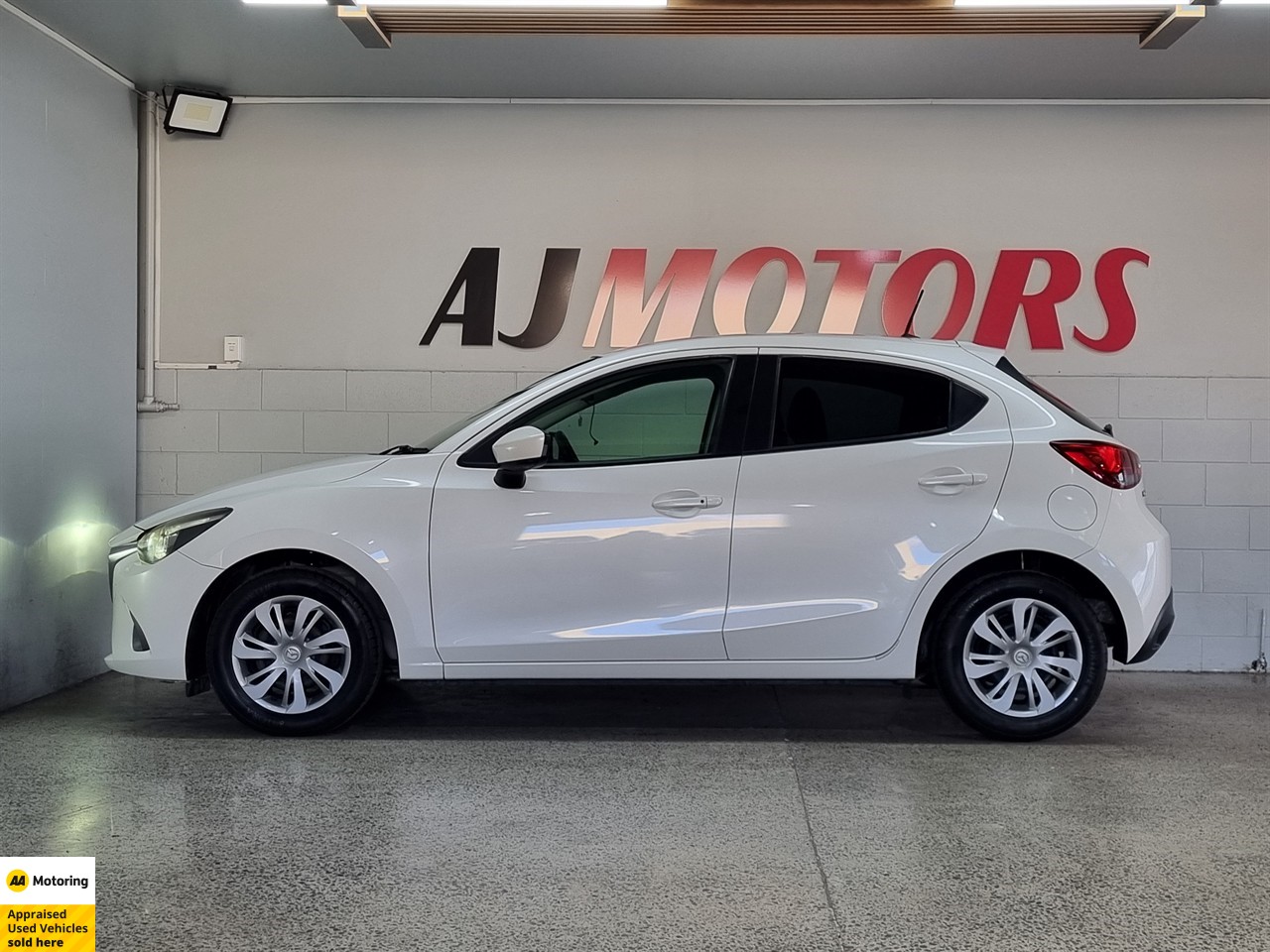 2015 Mazda Demio