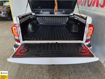 2021 Nissan Navara - Thumbnail